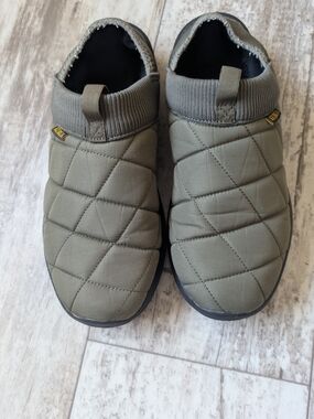 Amazon Essentials Quilted Slip-On Loafers in Olive